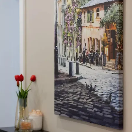 Tasteful Grzybowska Near Centre By Renters *